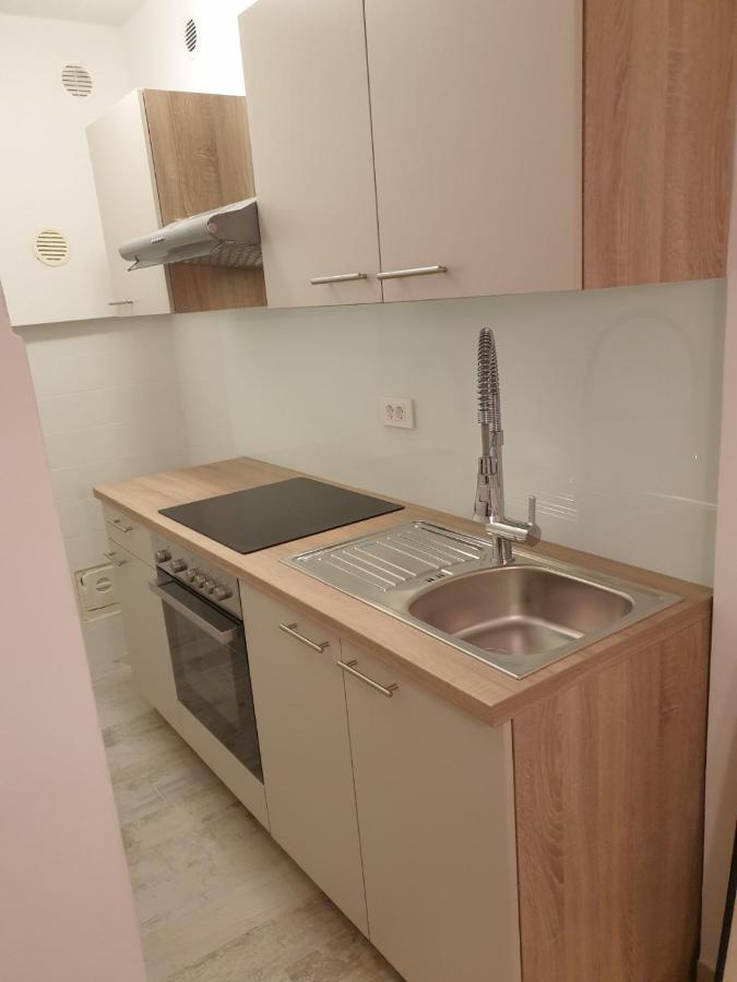 Apartman P-E Pula Dış mekan fotoğraf