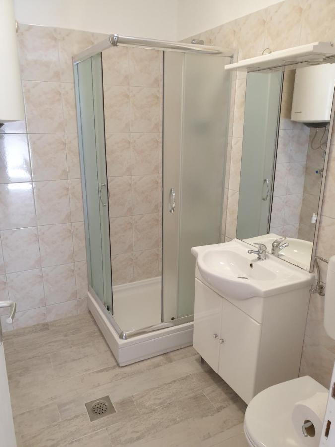 Apartman P-E Pula Dış mekan fotoğraf